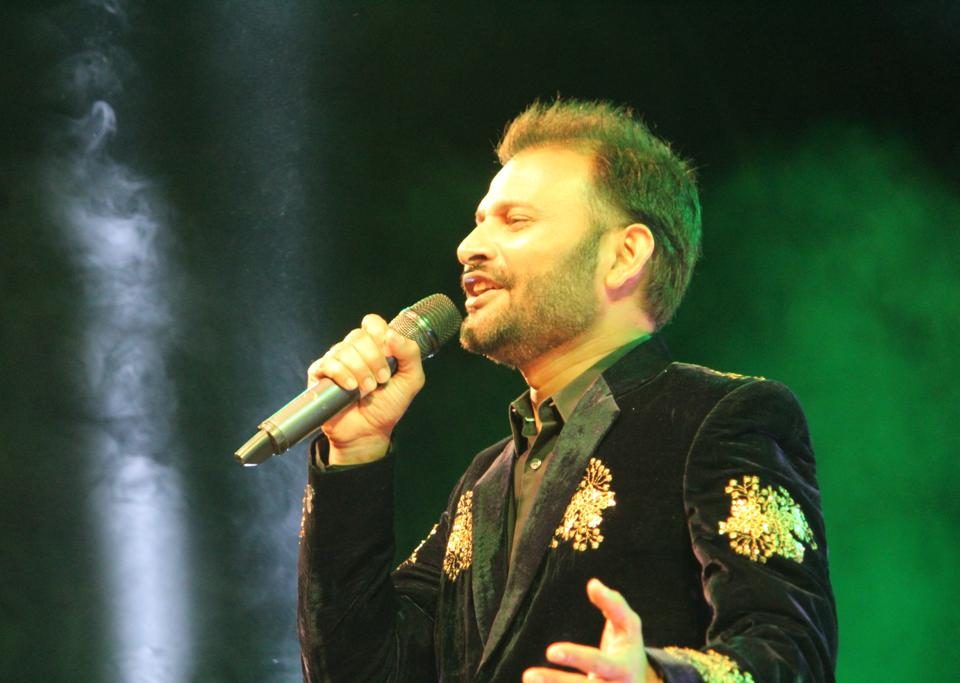Asif Jeriya Live in Leicester performing at Gandhi Jayanti Bollywood Concert